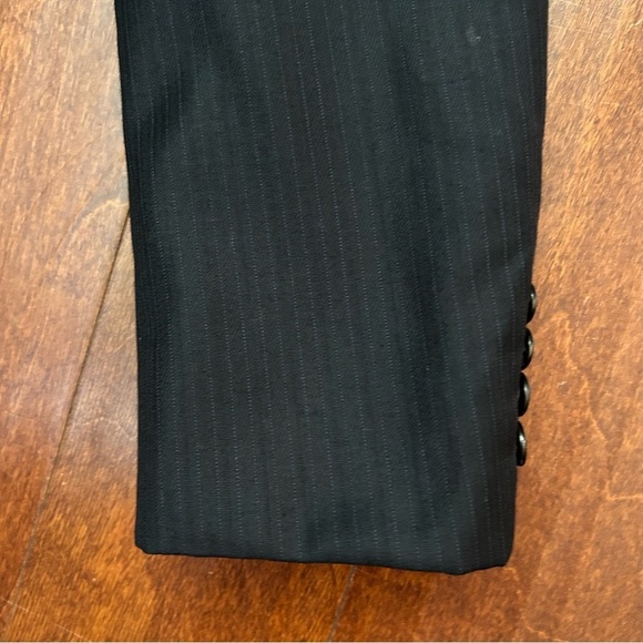 Hickey Freeman for Nordstrom Men's Black Pinstripe Blazer, 100% Wool, Size 42R - Picture 6 of 16